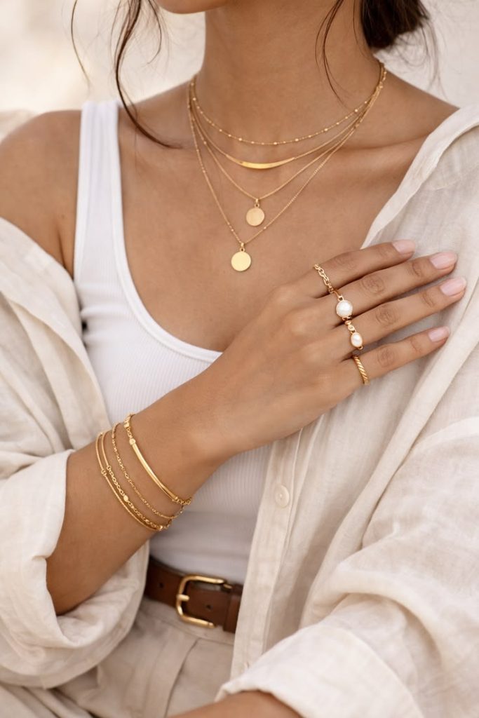 Minimal jewelry styling inspiration